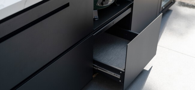 moderne designlade in buitenkeuken