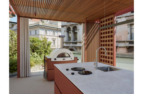 Cuisine extérieure design exceptionnelle toit-terrasse Milan